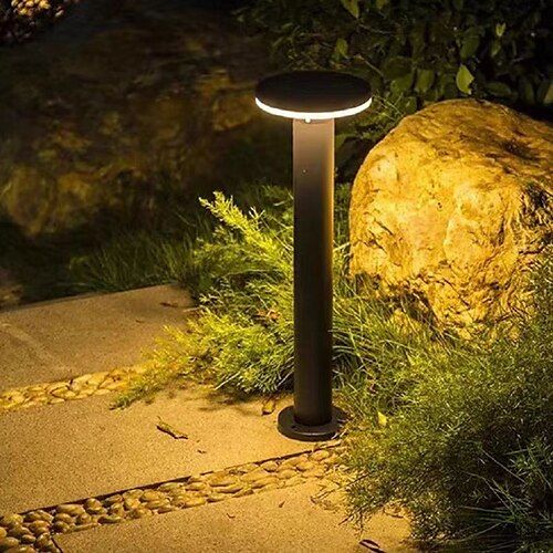 Garden pathway lighting